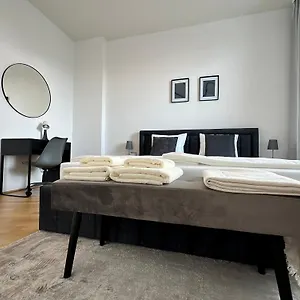 Apartment Cozy At Belvedere, Wien