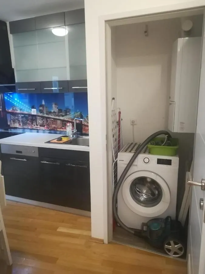 Apartment Tesla فيينا