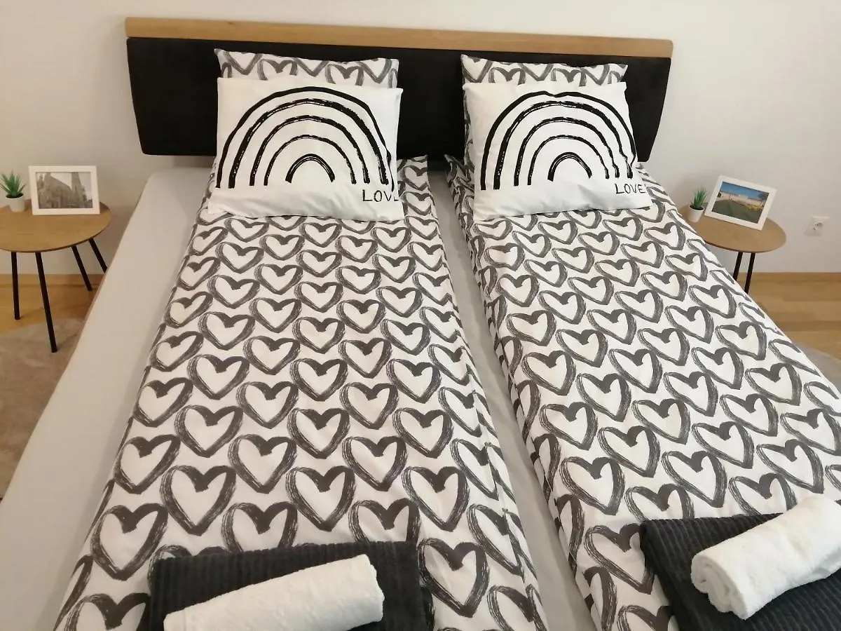 Apartment Tesla Viena Austria
