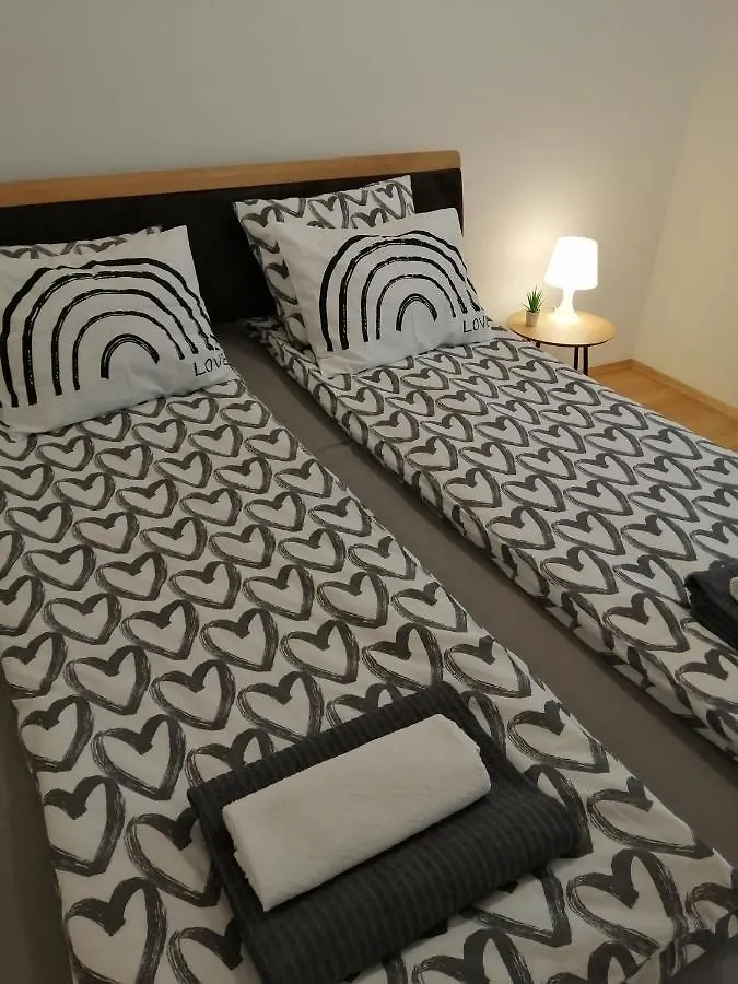 Apartment Tesla فيينا