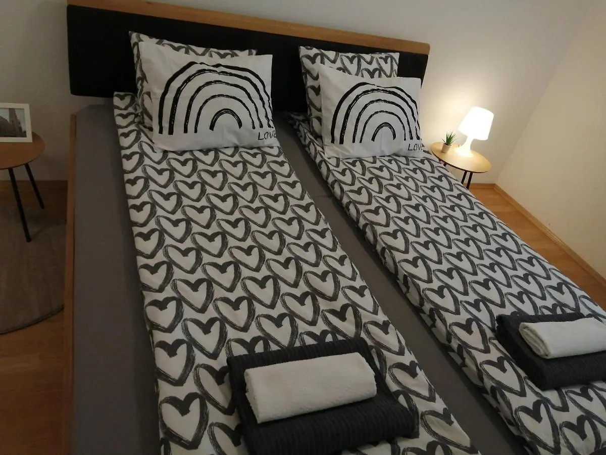 Apartment Tesla Viena Austria